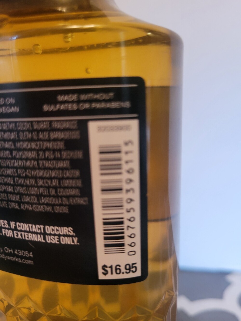 Bath & Body Works Whiskey Reserve 3-in-1 Face and Body Wash - Picture 3 of 3
